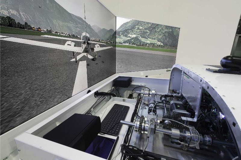 MTGS 332V55 HYBRID Simulator FSTD X-Plane 2 Seats CTRL Loading inside